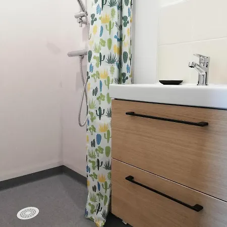 Les 3 Eclats شقة سا لوران سور سيفر